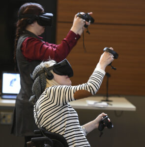 Nurses experiment with VR technology.