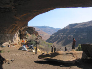 Archeologists work at rock shelters at Sehonghong and Melikane in southern Africa. Image credit: Brian Stewart