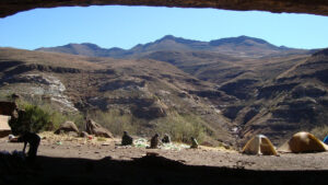 Archeologists work at rock shelters at Sehonghong and Melikane in southern Africa. Image credit: Brian Stewart