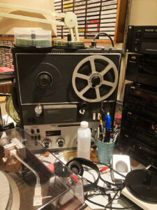 Reel to reel machine