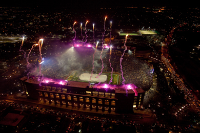 The Big Chill at the Big House set a record for attendance at a hockey game, and was capped by pomp and spectacle and a rout of Michigan State. (Photo: Martin Vloet, U-M Photo Services.)