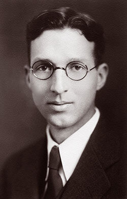 Kenneth Rowe