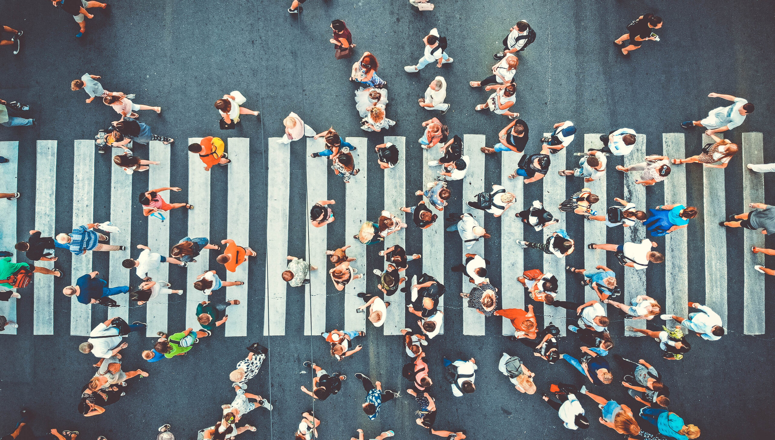 Crowded pedestrian crosswallk