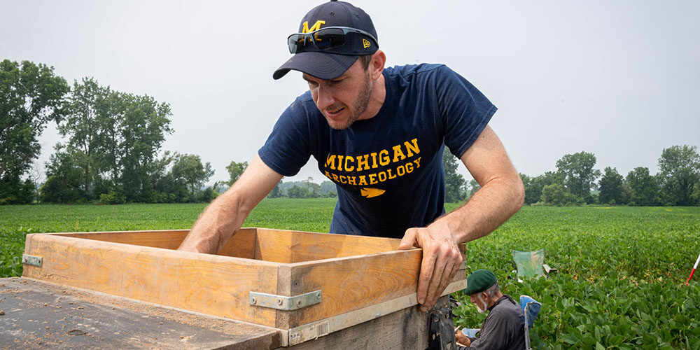 Archaeologist digs at Clovis site in Michigan