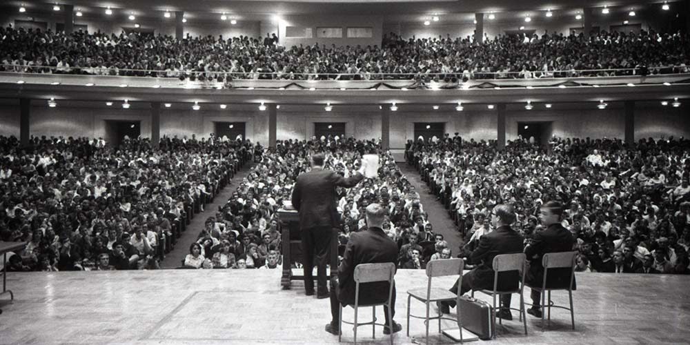 Avowed Nazi Rockwell speaks at Hill Auditorium 1962